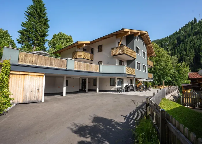 Malo By We Rent, Summercard Included